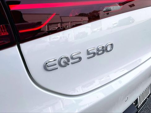 Used 2023 Mercedes-Benz EQS 580 EQS 580 image 30