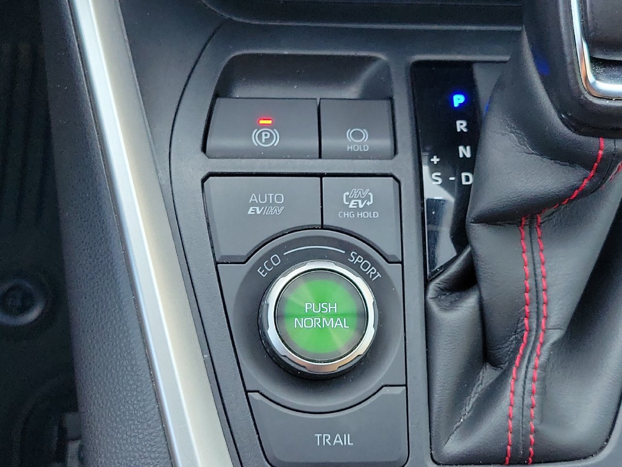 Used 2021 Toyota RAV4 XSE w/ Weather Package AWD/4WD image 29