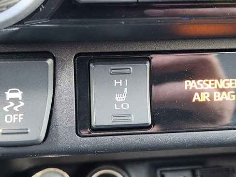 Used 2021 Toyota RAV4 XSE w/ XSE Grade Weather Package image 31