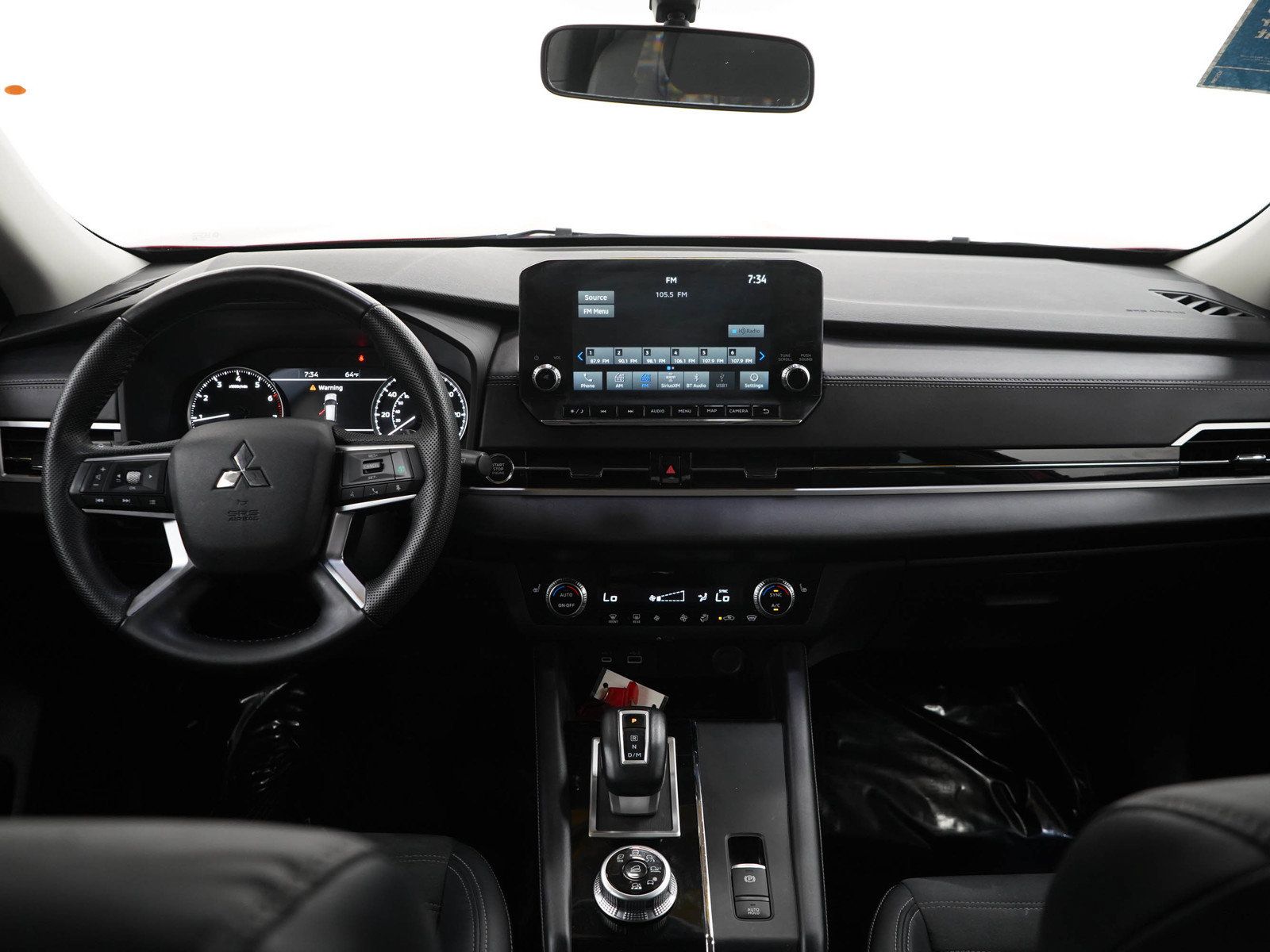 Used 2023 Mitsubishi Outlander SE AWD/4WD image 17