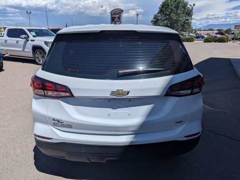 Used 2022 Chevrolet Equinox LS AWD/4WD image 4
