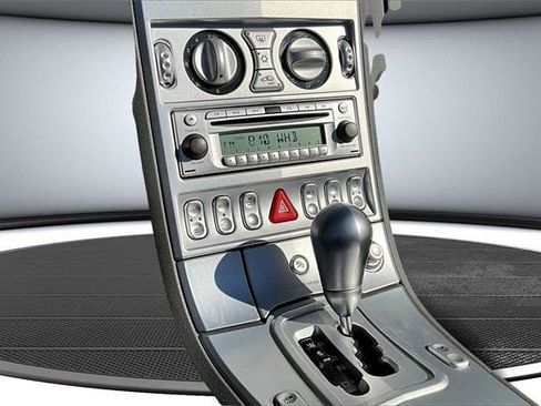 Used 2005 Chrysler Crossfire Limited image 10