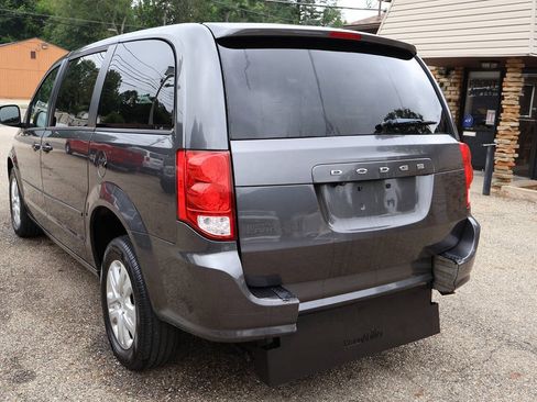 Used 2017 Dodge Grand Caravan SE w/ Power Window Group FWD image 14