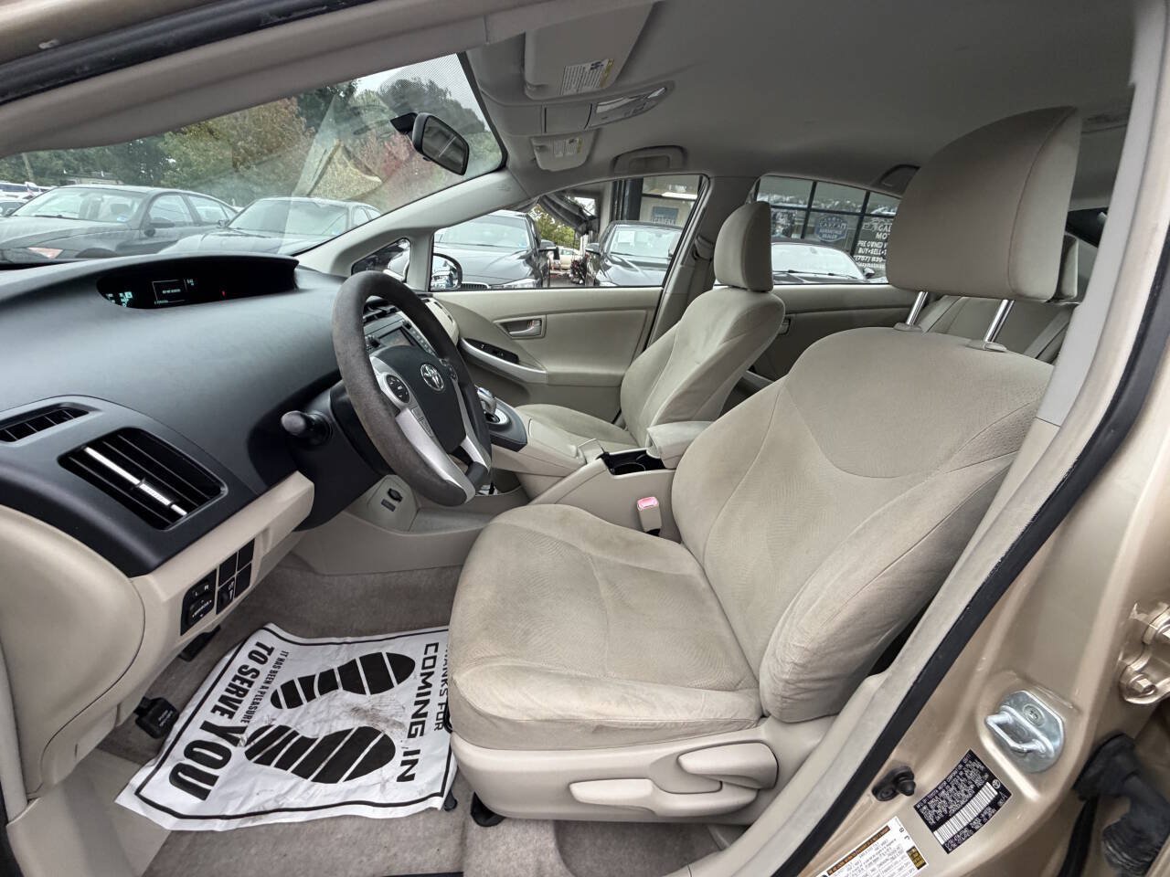 Used 2011 Toyota Prius Three w/ Navigation Pkg FWD image 9