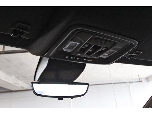 Used 2024 GMC Sierra 1500 Denali AWD/4WD image 29