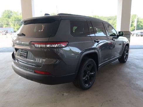 Used 2021 Jeep Grand Cherokee L Laredo AWD/4WD image 8