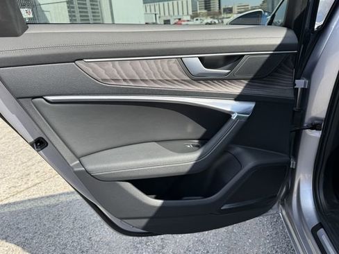 Used 2024 Audi A6 Premium Plus image 17