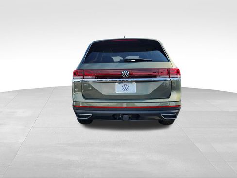 Used 2026 Volkswagen Atlas SEL AWD/4WD image 5