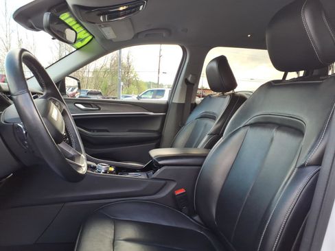 Used 2021 Jeep Grand Cherokee L Limited AWD/4WD image 13