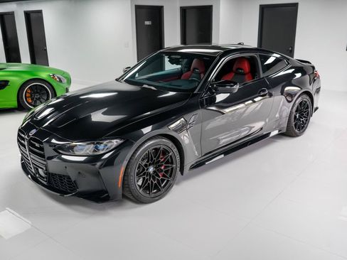 Used 2021 BMW M4 Competition w/ Executive Package RWD image 2