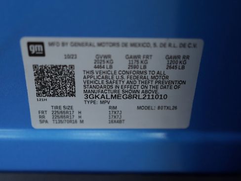 Used 2024 GMC Terrain SLE w/ Driver Convenience Package image 36