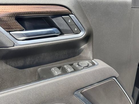 Used 2025 Chevrolet Silverado 2500 LT AWD/4WD image 15
