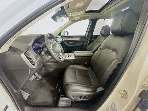 Used 2024 MAZDA CX-90 Plug-In Hybrid w/ Preferred AWD/4WD image 13