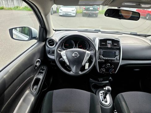 Used 2018 Nissan Versa SV w/ SV Special Edition Package FWD image 21