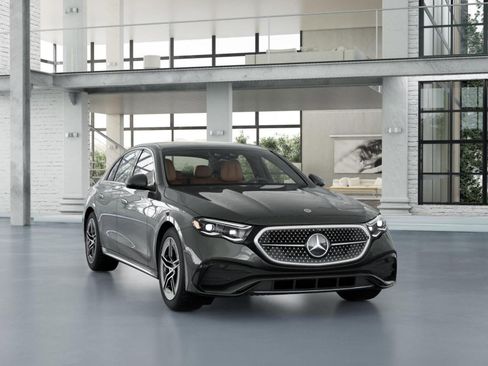 New 2026 Mercedes-Benz E 450 4MATIC Sedan image 9