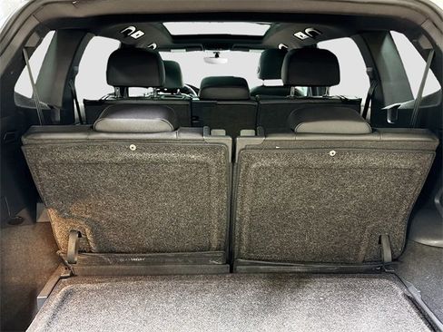 Used 2020 Volkswagen Tiguan SE R-Line w/ 3rd Row Seat Package image 28