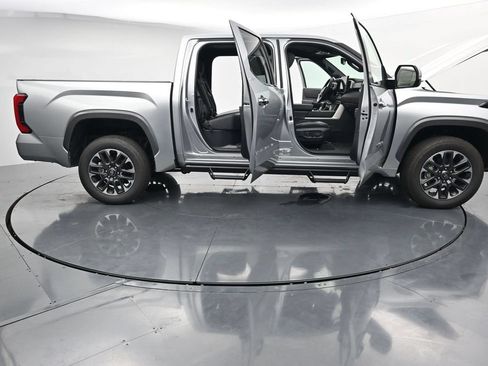 Used 2026 Toyota Tundra Limited AWD/4WD image 27