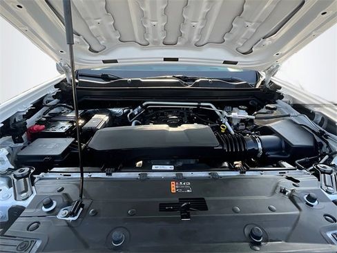 Used 2024 Chevrolet Colorado W/T w/ WT Convenience Package image 28