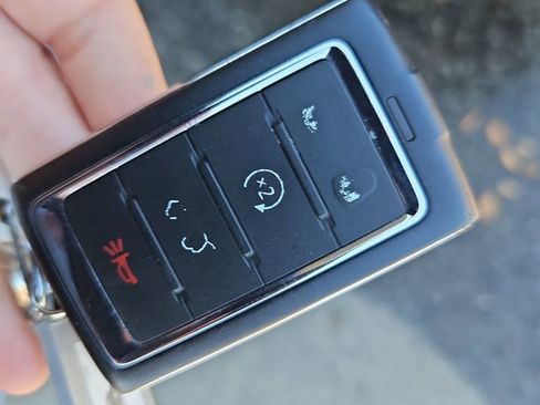 Used 2024 Jeep Wagoneer Series II w/ Flexible Seating Group image 40