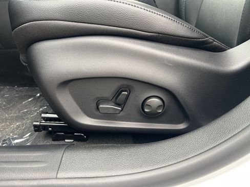 New 2026 Jeep Compass Limited image 21