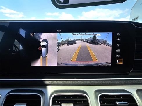 Used 2020 Mercedes-Benz GLS 580 4MATIC image 21