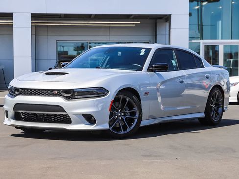 Used 2023 Dodge Charger Scat Pack w/ Plus Group RWD image 1