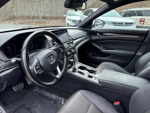 Used 2019 Honda Accord Sport image 13