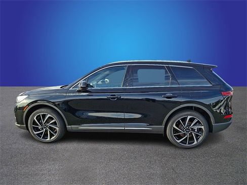 New 2024 Lincoln Corsair Reserve w/ Equipment Group 201A image 4