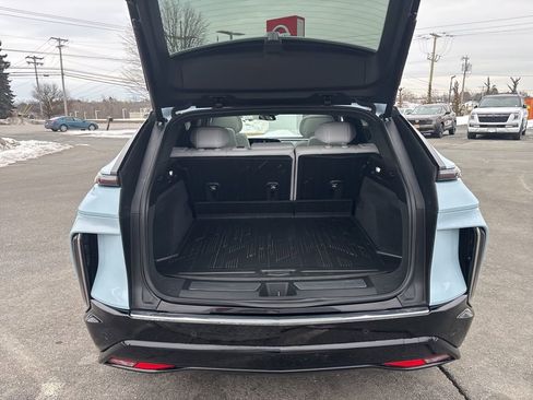 Used 2024 Cadillac Lyriq Luxury image 27