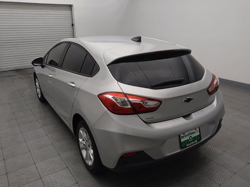 Used 2019 Chevrolet Cruze LS w/ LS Convenience Package FWD image 5