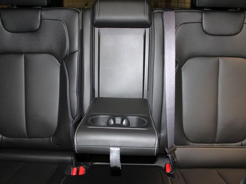 New 2025 Jeep Grand Cherokee Limited w/ Luxury Tech Group II image 30