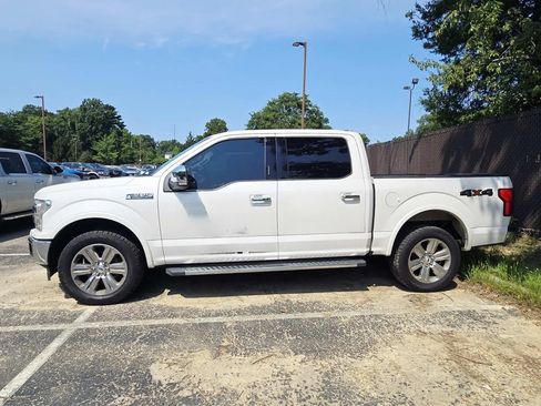 Used 2019 Ford F150 Lariat w/ Equipment Group 502A Luxury AWD/4WD image 2