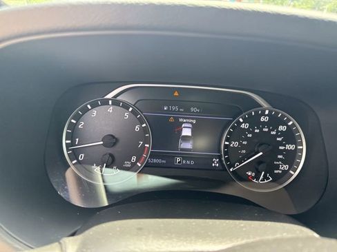 Used 2022 Nissan Frontier SV AWD/4WD image 3