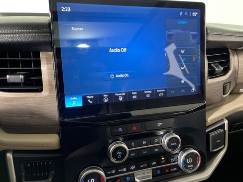 Used 2024 Ford Expedition Max Limited image 22