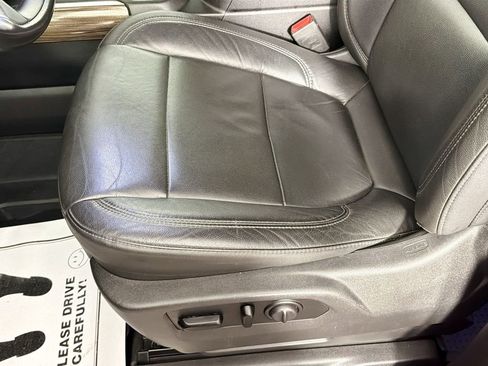 Used 2019 Chevrolet Silverado 1500 LT Trail Boss AWD/4WD image 19