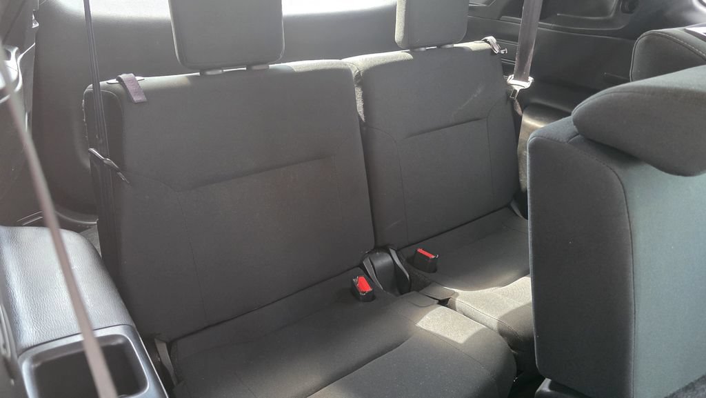 Used 2023 Mitsubishi Outlander ES FWD image 9