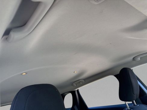 Used 2021 Jeep Cherokee Latitude w/ Safety Group image 31