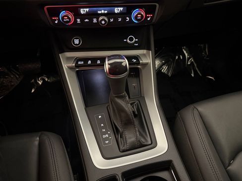 Used 2023 Audi Q3 2.0T Premium w/ Convenience Package image 16