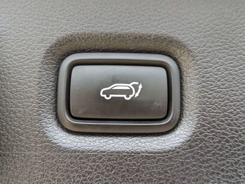 Used 2023 Hyundai Santa Fe SEL AWD/4WD image 15