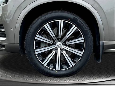 Used 2022 Volvo XC90 T8 Inscription AWD/4WD image 34