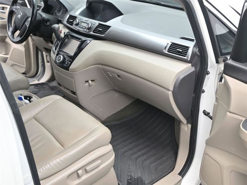 Used 2015 Honda Odyssey EX-L image 9