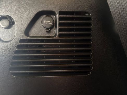 Used 2015 INFINITI QX80 2WD w/ Deluxe Technology Package image 37