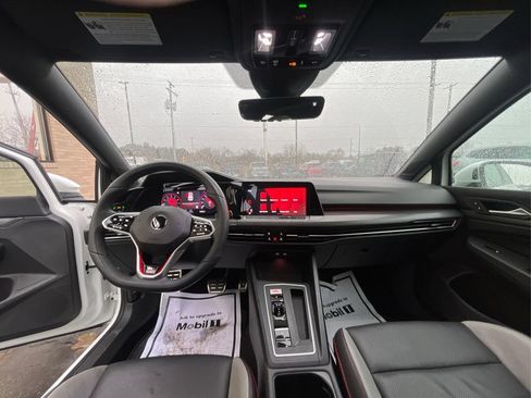 Used 2022 Volkswagen GTI SE image 26