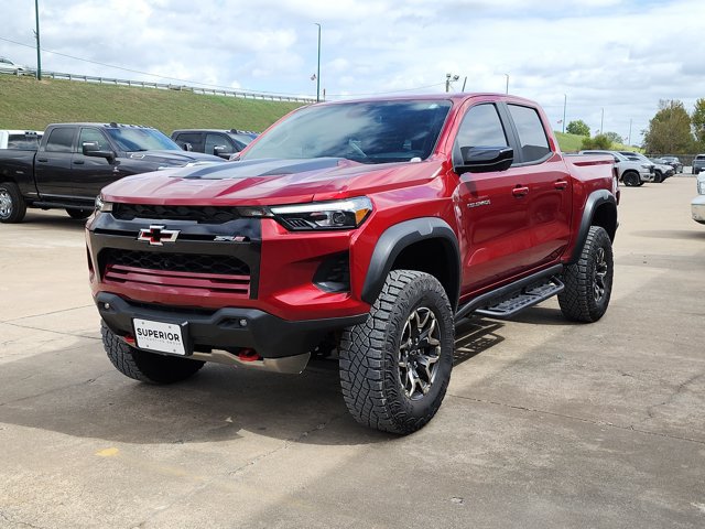 Used 2024 Chevrolet Colorado ZR2 w/ Technology Package AWD/4WD image 9