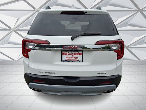 Used 2023 GMC Acadia SLT AWD/4WD image 9