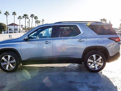 Used 2023 Chevrolet Traverse LT w/ LT Premium Package image 14