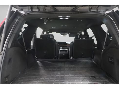 Used 2022 Cadillac Escalade Luxury AWD/4WD image 29