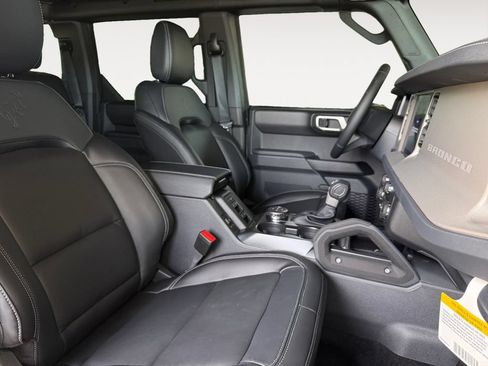 New 2026 Ford Bronco Outer Banks w/ Sasquatch Package AWD/4WD image 47