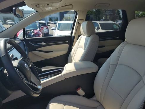 Certified 2024 Buick Enclave Essence FWD image 18