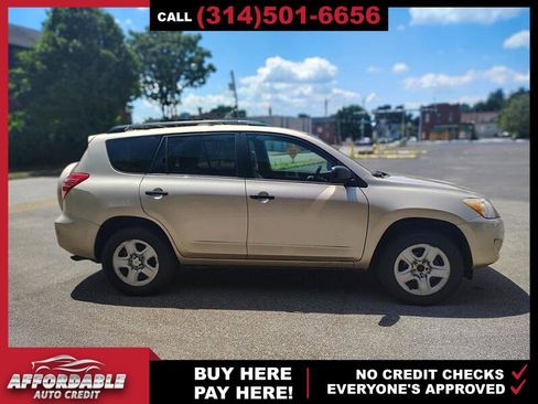 Used 2012 Toyota RAV4 4WD w/ Value Pkg image 3